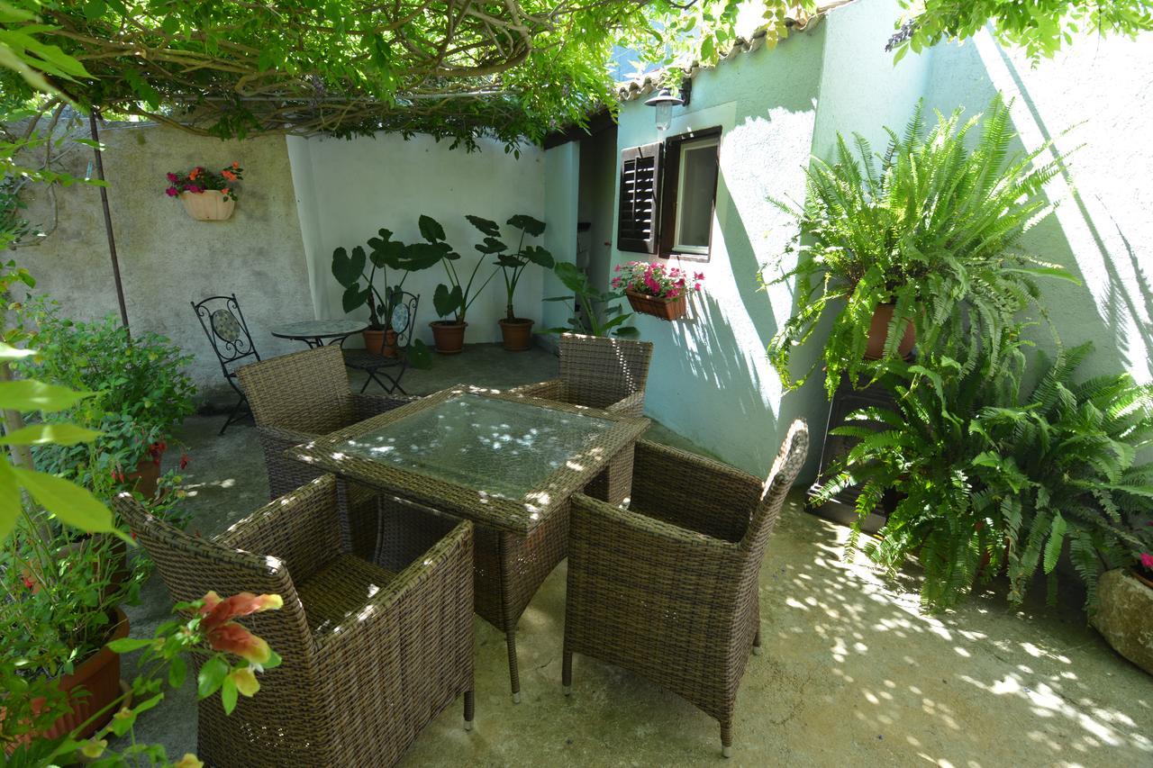 Apartment Renata Veli Lošinj Exteriör bild